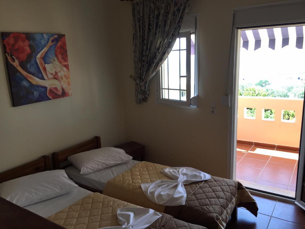Toulipa Rooms Agia Ermioni Екстер'єр фото