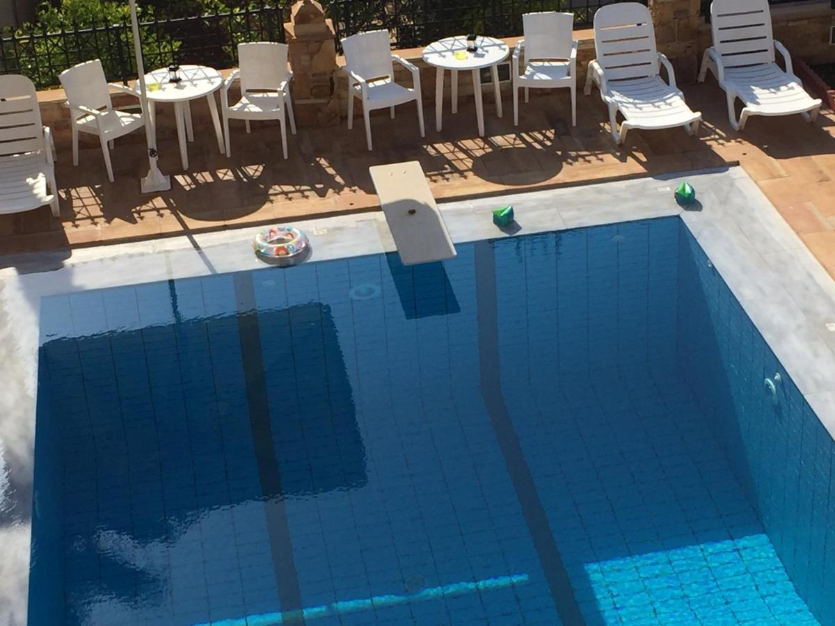 Toulipa Rooms Agia Ermioni Екстер'єр фото