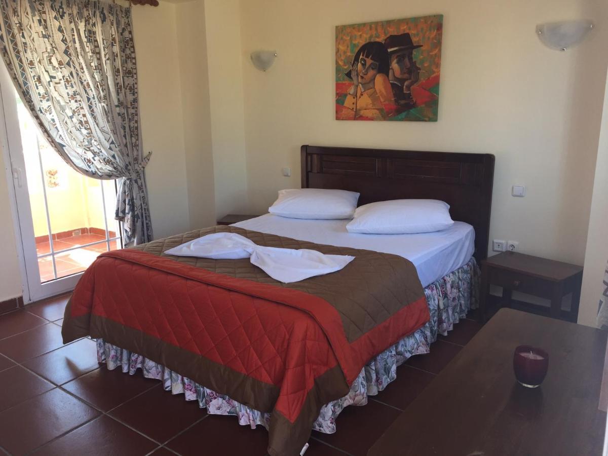 Toulipa Rooms Agia Ermioni Екстер'єр фото