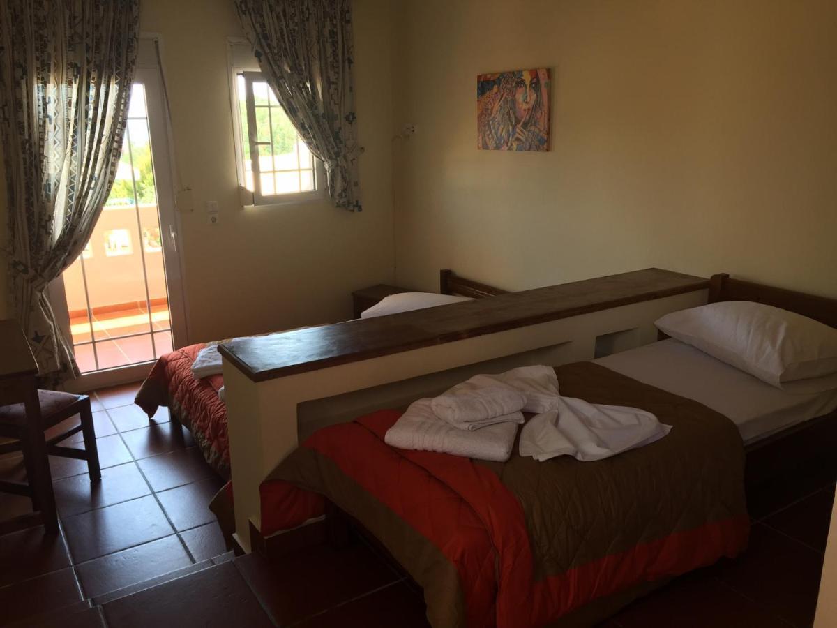 Toulipa Rooms Agia Ermioni Екстер'єр фото